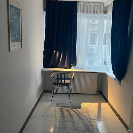 In A Digital Nomad House 107 *