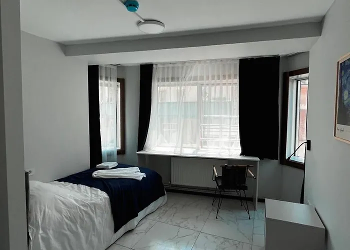 In A Digital Nomad House 107 * Istanbul